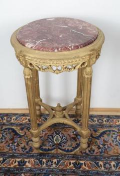 Kulat odkldac stolek ve stylu Ludvka XVI